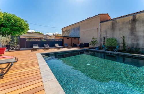 Rasteau Apartment | Guest House 'Double Supérieure' with Shared Pool, Private Terrace and Wi-Fi