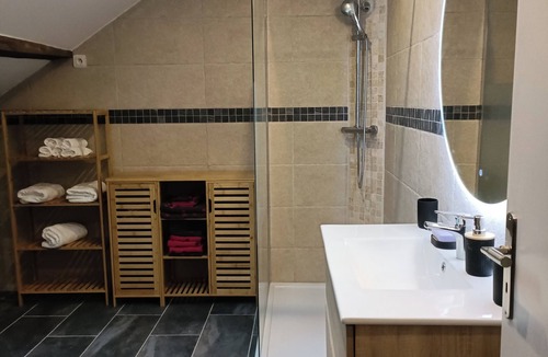 Montreux-Chateau Bed & Breakfast | Guest house with sauna and jacuzzi