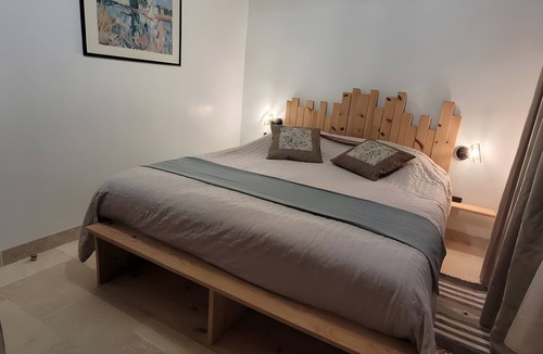 Brantes Bed & Breakfast | Guest Room “L’Estive” with Mountain View, Wi-Fi, and Air Conditioning