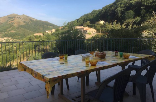 Aizac Bed & Breakfast | Guest Rooms "Le Volcan d'Aizac" – Lunar Room