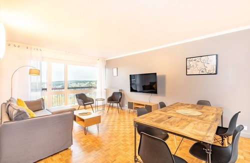 Fontenay-aux-Roses Apartment | GuestReady - chic sanctuary in Fontenay-aux-Roses