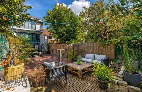 Chatillon House | GuestReady - Chic nature with a big backyard