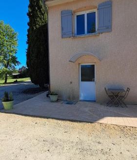 Aze Apartment | Hébergement dans le vignoble du Mâconnais