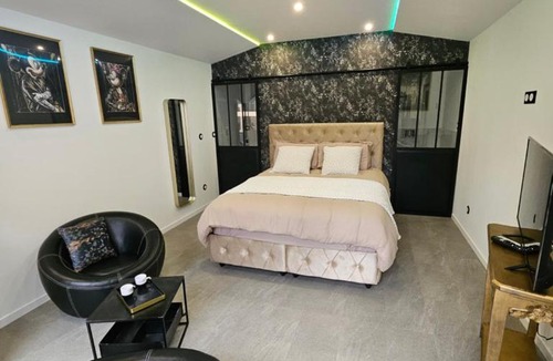 Saint-Clair-du-Rhone Bed & Breakfast | hébergement privée Jaccuzzi en supplément