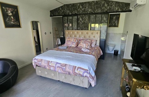 Saint-Clair-du-Rhone Bed & Breakfast | hébergement privée Jaccuzzi en supplément