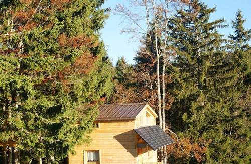 Bellecombe Bed & Breakfast | Hébergement Insolite , Cabane Autonome Perchée Dans la Végétation