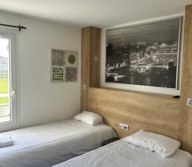 Chanas Hotel | Hôtel Balladins Lyon Sud Chanas