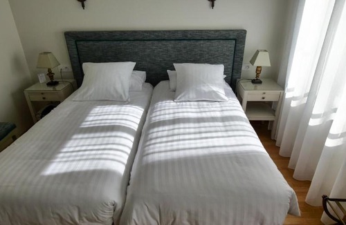 Romans-sur-Isere Hotel | Hôtel de charme L'Orée du Parc
