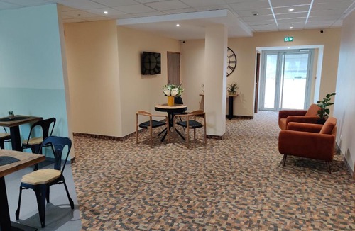 Saint-Clair-de-la-Tour Hotel | Hôtel de la Tour