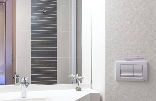 Claix Hotel | Hôtel des Trois Massifs, Grenoble Sud Claix