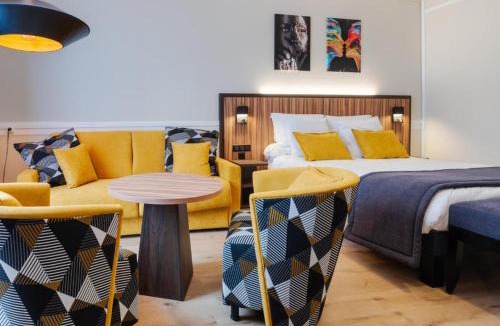 Contrexeville Hotel | Hôtel des XII Apôtres & de la Clé des Champs
