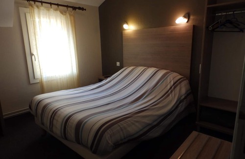 Saint-Cirgues-en-Montagne Hotel | Hôtel Les Cévennes