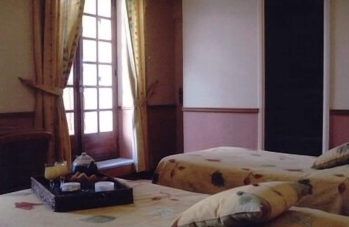 Chambon-sur-Dolore Hotel | Hôtel la Clairière