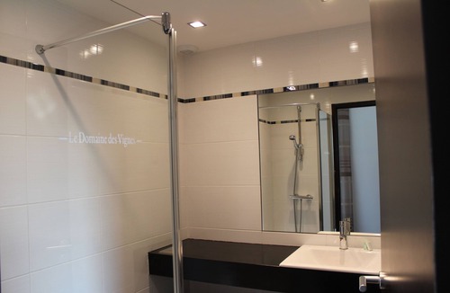 Ampuis Hotel | Hôtel Le Domaine des Vignes