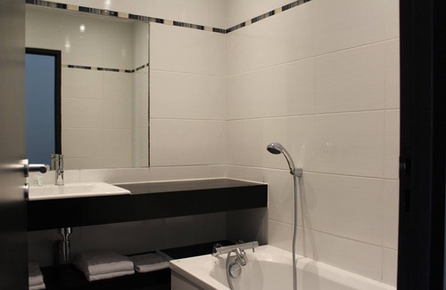 Ampuis Hotel | Hôtel Le Domaine des Vignes