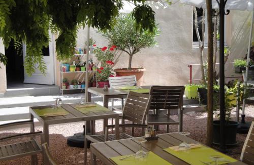 Tramayes Hotel | Hôtel restaurant Le Marronnier
