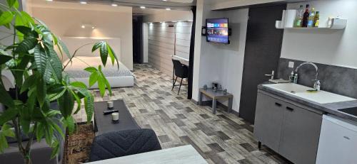 Paroisse Saint-Augustin-de-Chaux Apartment | hello dole