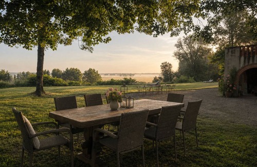 Ciel House | Herrschaftliches Anwesen Direkt am Fluss, Riesigem Park und Grosser Terrasse