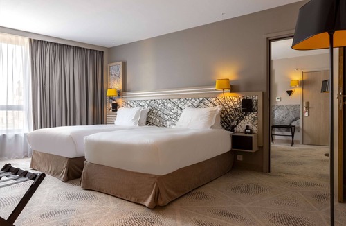 Quartier Atlantis Hotel | Hilton Garden Inn Massy
