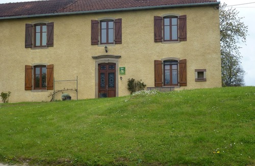 Serocourt Cottage | Historic Château with Modern Comforts, Electric Vehicle Charging, Near Vittel’s Thermal Baths