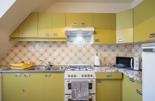 Espalion Apartment | Holiday Apartment "Gîte Le Lot " with Wi-Fi