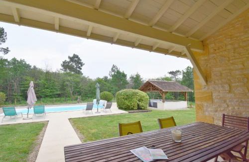 Blanquefort-sur-Briolance House | Holiday Home Au Cayroux by Interhome