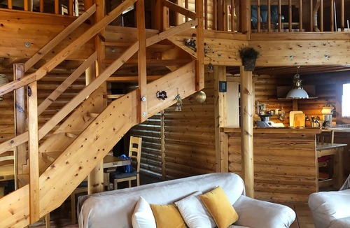 Laval House | Holiday Home 'Chalet Near The 7 Laux Resort' with Mountain View and Wi-Fi