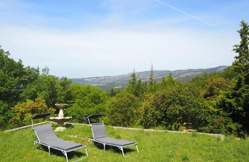 Bedoin House | holiday home, Bédoin