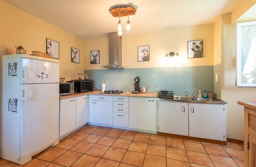 Artalens-Souin House | Holiday Home 'Baou' with Mountain View, Private Terrace and Wi-Fi