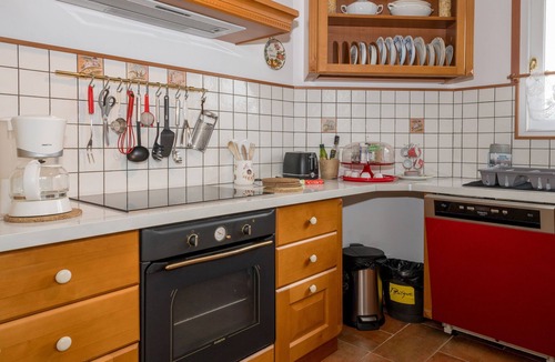 Rochefort House | Holiday Home 'Chez Les Ours' with Mountain View, Private Terrace and Wi-Fi