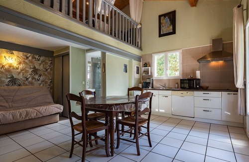 Colombier-le-Vieux House | Holiday Home 'Maisonnette Les Issignols' with Mountain View, Wi-Fi and Air Conditioning
