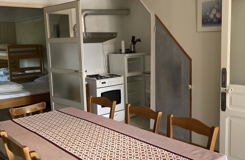 Vertamboz House | Holiday Home “Gîte Des 4 Lacs Bis” with Mountain View, Private Terrace & Wi-Fi