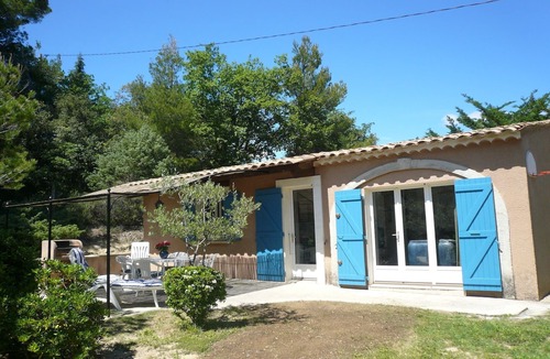 Buisson House | Holiday Home in Buisson with Private Pool