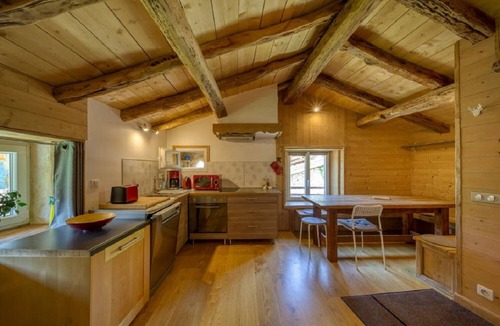 Choranche House | Holiday Home L'Echappée En Vercors – Astronomy, Hiking, Nature & Relaxation