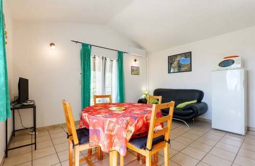 Bessas House | Holiday Home “L’Olivier - La Fontinelle”