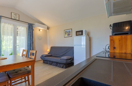 Bessas House | Holiday Home “Le Murier - La Fontinelle” with Mountain View, Shared Pool, Air Conditioning