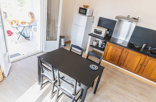 Bessas House | Holiday Home "Le Petit Pin - La Fontinelle" with Mountain View