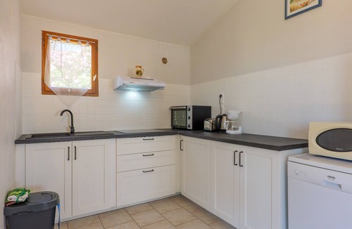 Bessas House | Holiday Home "Le Peuplier- La Fontinelle" Mountain View, Shared Pool, Air Conditioning