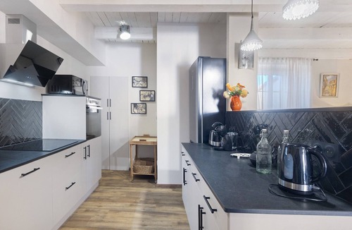 Vogue House | Holiday Home "Maison Cosy Vogue" with Private Terrace, Balcony and Air Conditioning