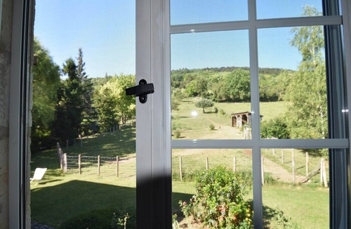Vault-de-Lugny House | Holiday Home Vault-de-Lugny near Forest