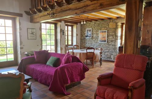 Vault-de-Lugny House | Holiday Home Vault-de-Lugny near Forest