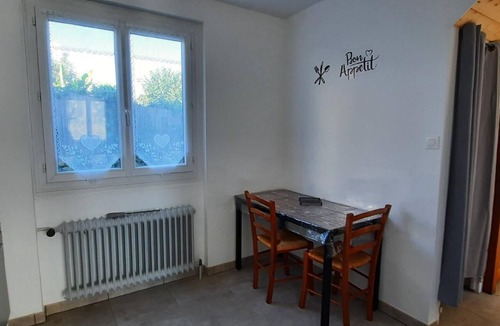 Champagnole House | Holiday house Champagnole for 1 - 6 persons with 3 bedrooms - Row house
