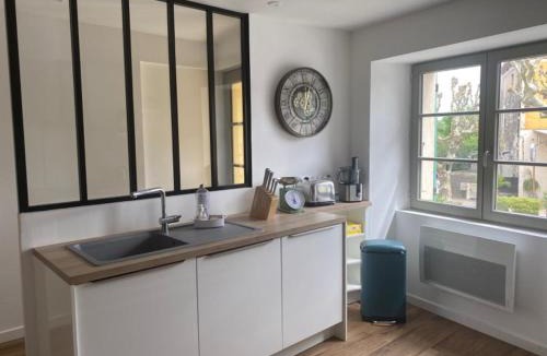 Viviers House | HOME ET HOLIDAY Le Petit Verdot