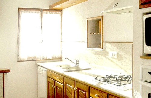 Mormoiron Villa | Homerez - Amazing villa for 6 ppl. with swimming-pool at Mormoiron