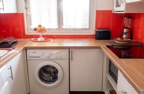 Paray-Vieille-Poste Apartment | Homerez - Apartment in Paray, terrace