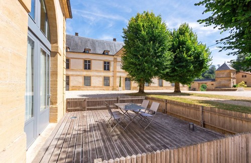 Cons-la-Grandville Apartment | Homerez - Apartment in Cons-la-Grandville