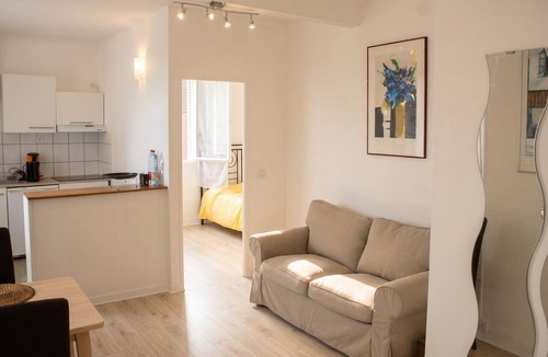 Rosny-sous-Bois Apartment | Homerez - Apartment in Rosny-sous-Bois