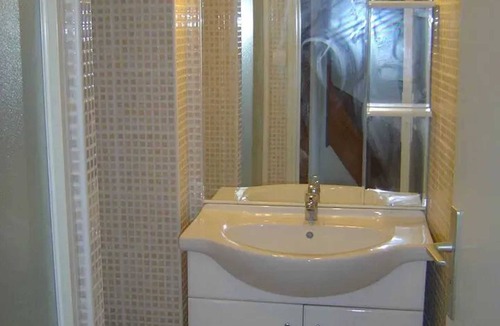 Romans-sur-Isere Apartment | Homerez - Apt in Romans-sur-Isère - Parking incl.