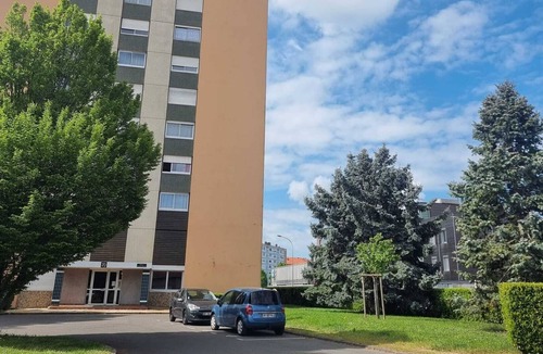 Chalon-sur-Saone Apartment | Homerez - Beautiful appartement for 4 ppl. with balcony at Chalon-sur-Saône