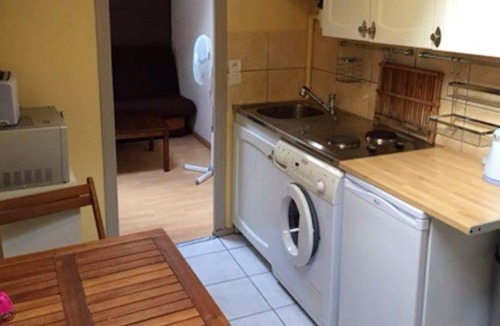 Roanne Apartment | Homerez - Beautiful apartement for 4 ppl. with garden and terrace at Roanne
